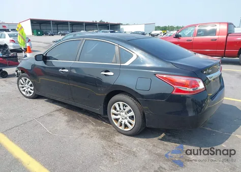 2013 Nissan Altima 2.5 S z USA, uszkodzony, nr VIN 1N4AL3AP9DN565970